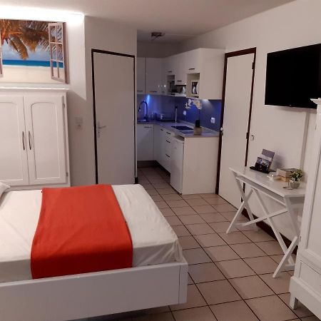 Studio Climatise - Piscine-Plage - 1 A 2 Personnes 圣安娜 外观 照片